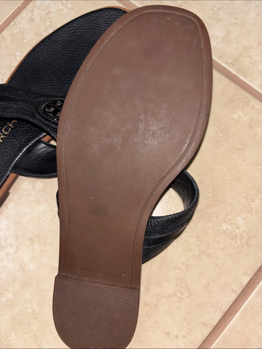 Tory Burch Black Logo Toe-Post Leather Sandals - Picture 7 of 7